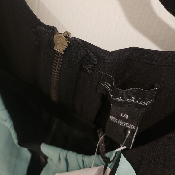 Light green/turquoise peplum tank top - Picture 2 of 3